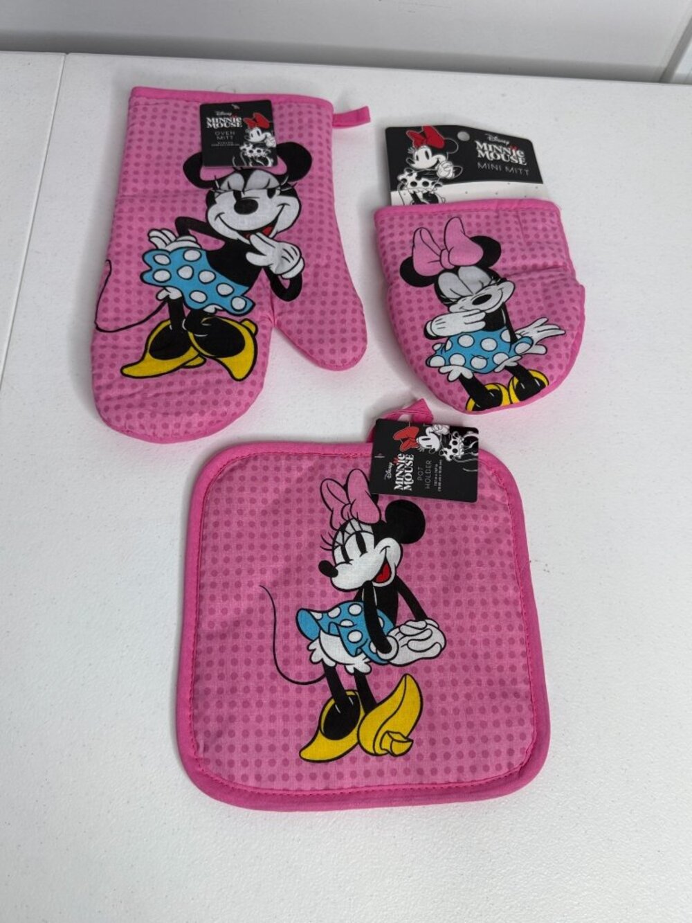 Disney Minnie Mouse 3 Pc Oven Mitt Pot Holder Set Pink Retro Kitsch